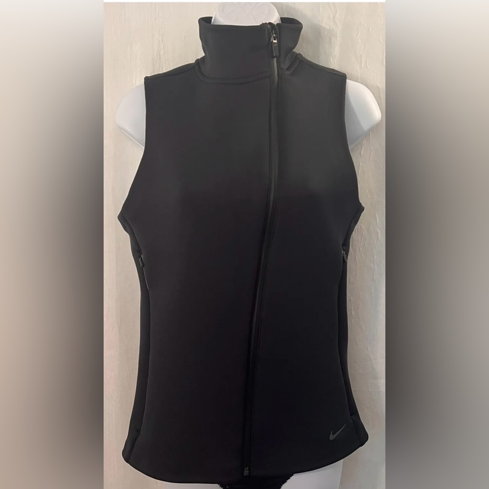 Nike Therma Fit Sphere Black Training Vest Size S Running Athletic Wear